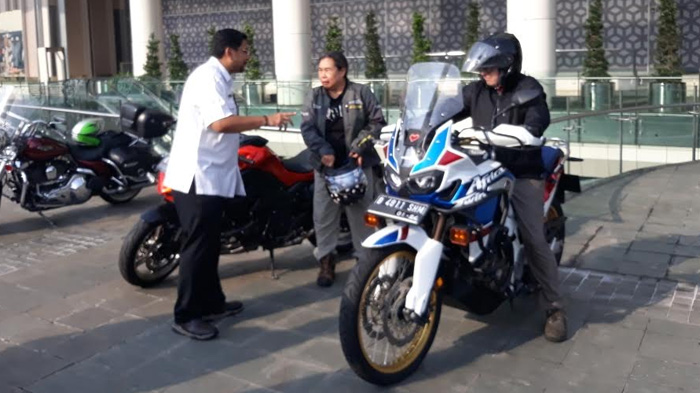 BPRD DKI Razia Pajak Moge di Mal Senayan City