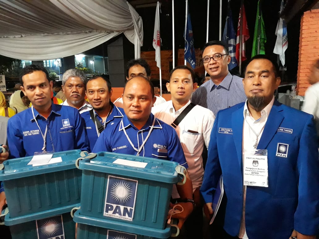 dewan-pimpinan-cabang-dpc-pan-tangsel-zulfahmi-harahap_20180717_235354.jpg