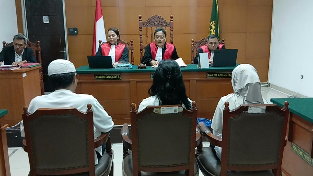 enundaan-sidang-pembacaan-putusan-terdakwa-uya-kuya.jpg
