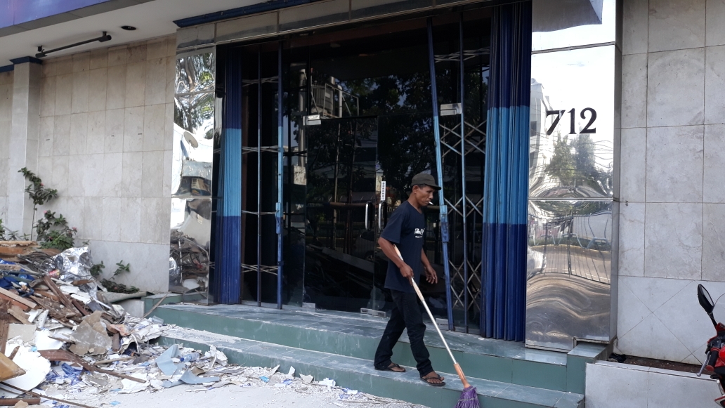 Sedang Direnovasi, Penampakan Kantor DPP Partai Demokrat Kubu Moeldoko di Pulogadung Jakarta Timur - gedung-dpp-demokrat-hasil-klb.jpg