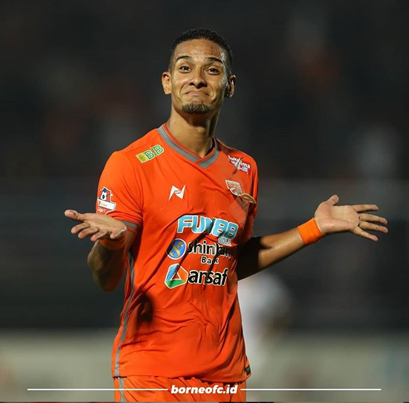 gelandang-serang-borneo-fc-renan-silva.jpg
