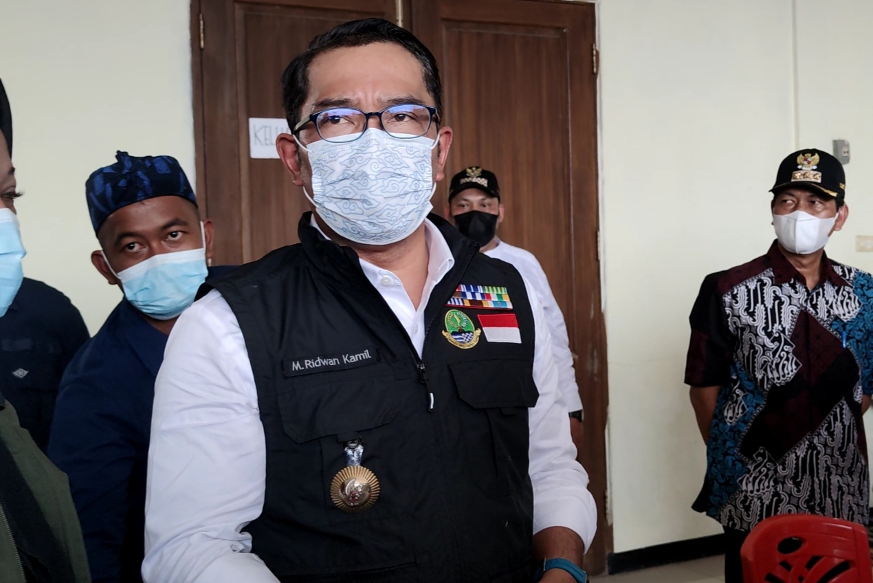 gubernur-jawa-barat-ridwan-kamil-saat-meninjau-penataan-situ-rawa-kalong-di.jpg