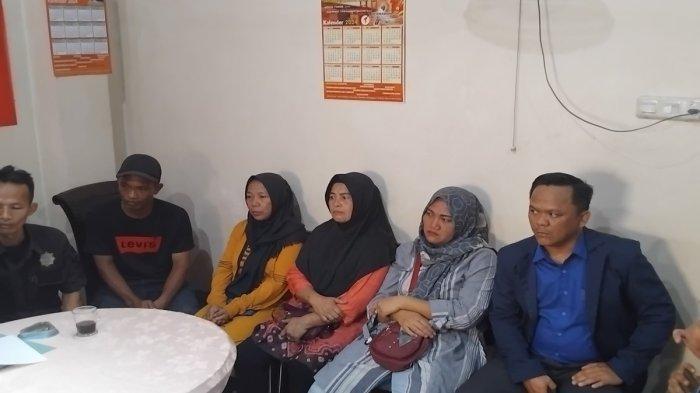 ibu-pelaku-utama-pembunuhan-dan-pemerkosaan-siswi-SMP-yakin-anaknya-IS-16-tidak-bersalah.jpg