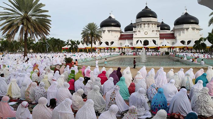 ilustrasi-salat-idul-adha_20180815_114240.jpg