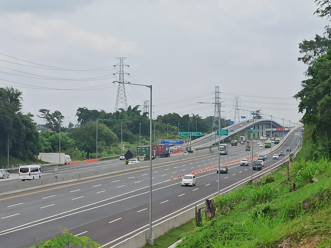 jalan-tol-layang-japek.jpg
