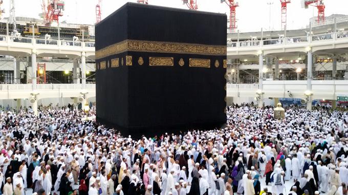 kakbah-di-masjidil-haram_20180328_190945.jpg