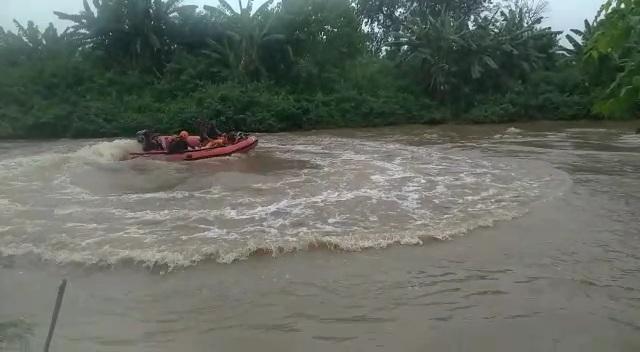 kakek-tenggelam-terbawa-arussaat-mandi-sore-di-Sungai-Cimanceuri-Tangerang.jpg