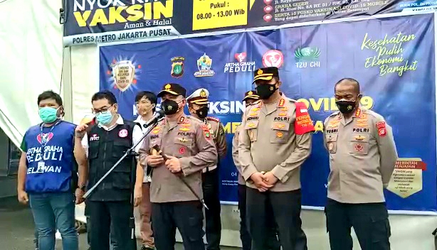 Kapolda Metro Jaya Tinjau Vaksinasi Covid-19 di Hotel Borobudur: Ayo Vaksin