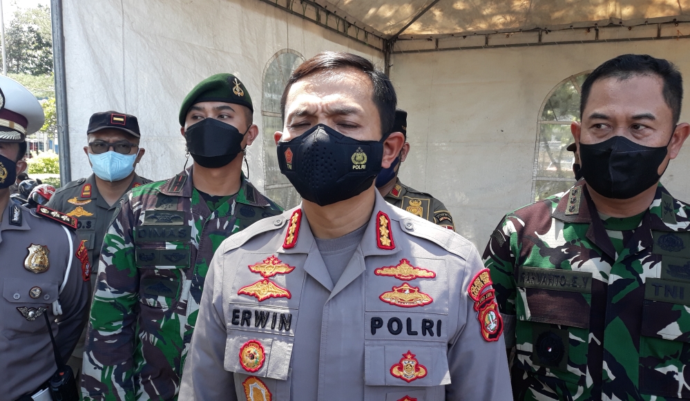kapolrestro-jakarta-timur-kombes-erwin-kurniawan-212.jpg