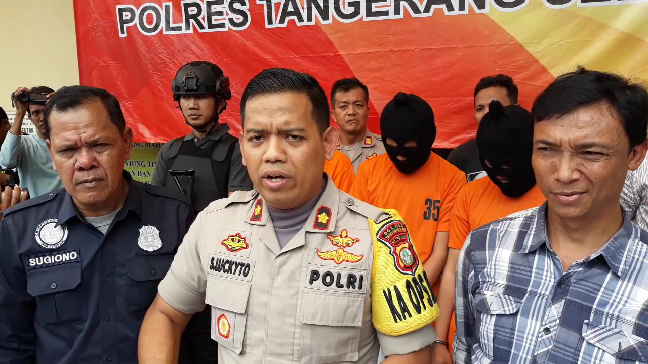 kapolsek-serpong-kompol-luckyto-andri-wicaksono-kamis-592019.jpg