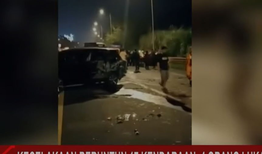Tabrakan Beruntun 17 Mobil di Tol Cipularang, Korban Bergelimpangan dan Banyak Minta Tolong