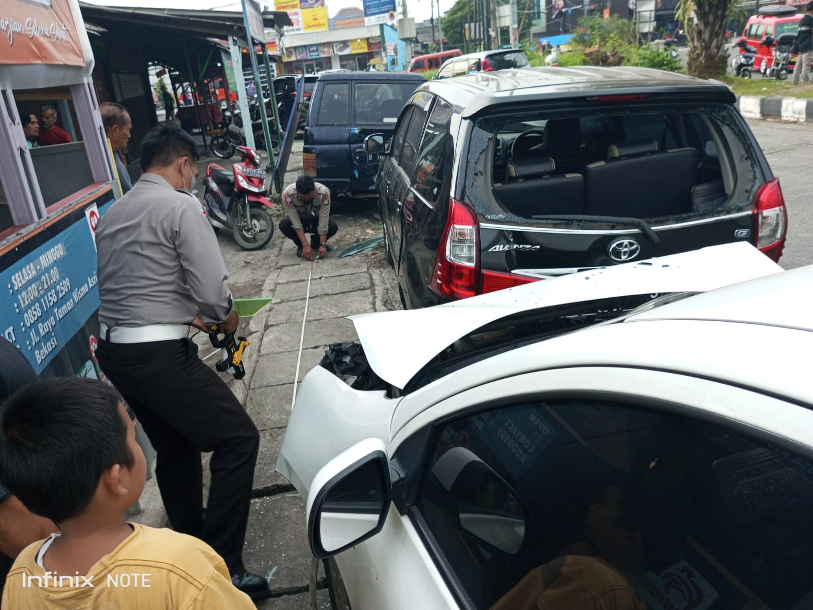 Kecelakaan di Bekasi: Lansia 83 Tahun Meninggal Dunia Usai Tabrak Dua Mobil