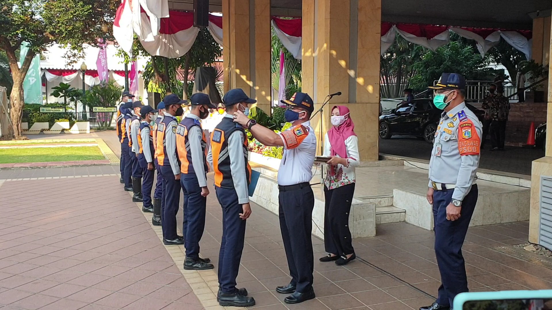 kepala-dinas-perhubungan-dki-jakarta-syafrin-liputo-saat-mencopot-pangkat-para-oknum.jpg