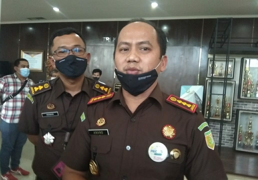 kepala-kejaksaan-negeri-jakarta-selatan-anang-supriatna-saat-ditemui-pada-kamis-22102020.jpg