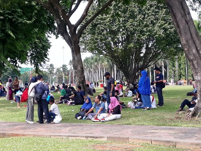 Libur Natal dan Tahun Baru, Pengunjung Monas Meningkat Hingga Ratusan Ribu Satu Hari