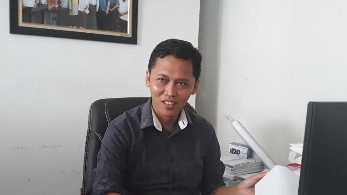 ketua-kpu-jakarta-timur-wage-wardana-saat-ditemui-di-kantorny.jpg