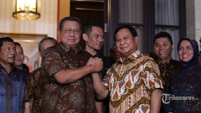 ketua-umum-partai-demokrat-susilo-bambang-yudhoyono-bersama-prabowo-subianto.jpg