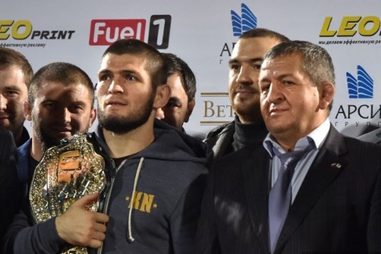 khabib-nurmagomedov-kiri-dan-ayahnya-abdulmanap-nurmagomedov-kanan.jpg