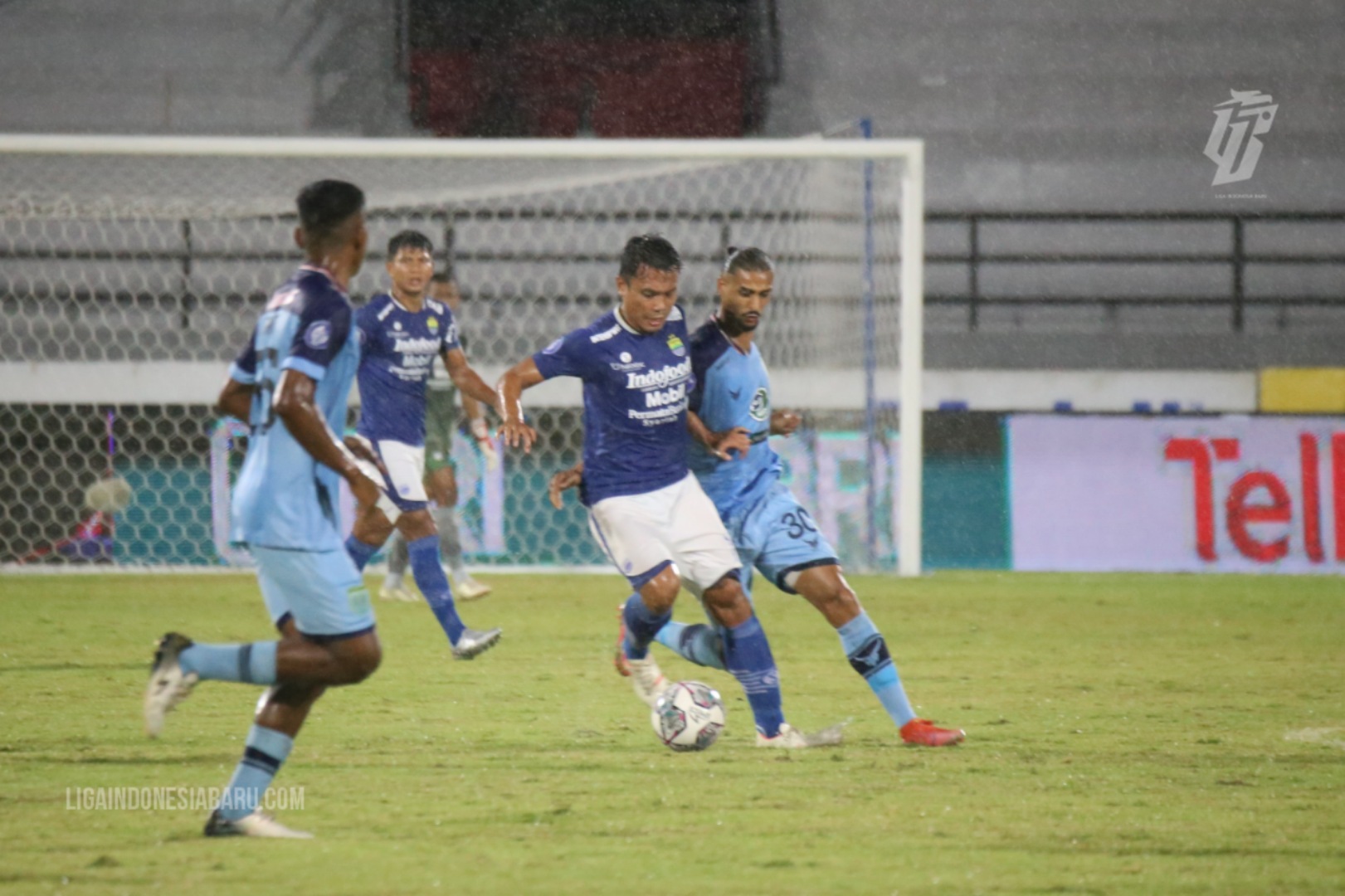 Persib Vs Persela: Pemain Kedua Tim Bersitegang, Skuat Maung Bandung Protes Terus Ikuti Wasit