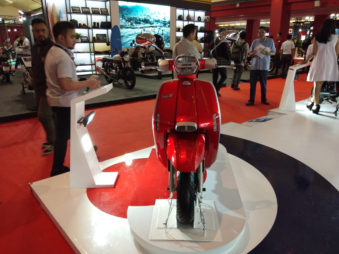 lambretta-v200-di-telkomsel-iims-2019.jpg