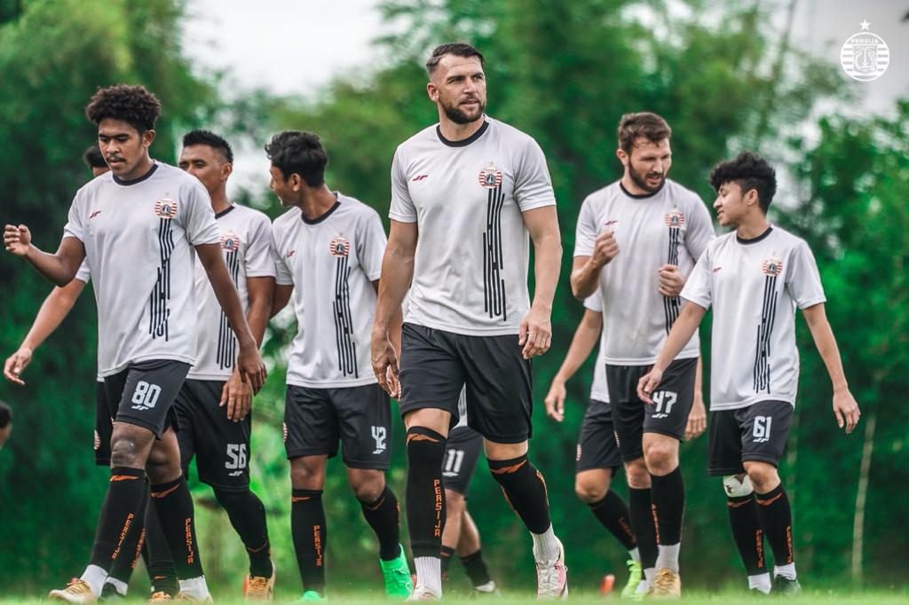 latihan-tim-persija-jakarta.jpg