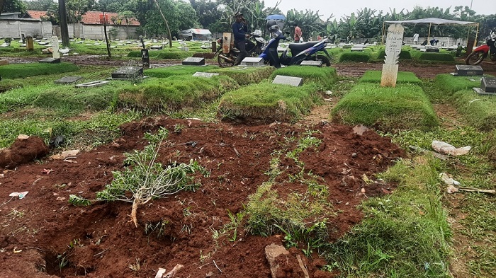 makam-za-terduga-teroris-yang-menyerang-mabes-polri-di-tpu-pondok-ranggon-cipayung-jakarta-timur.jpg