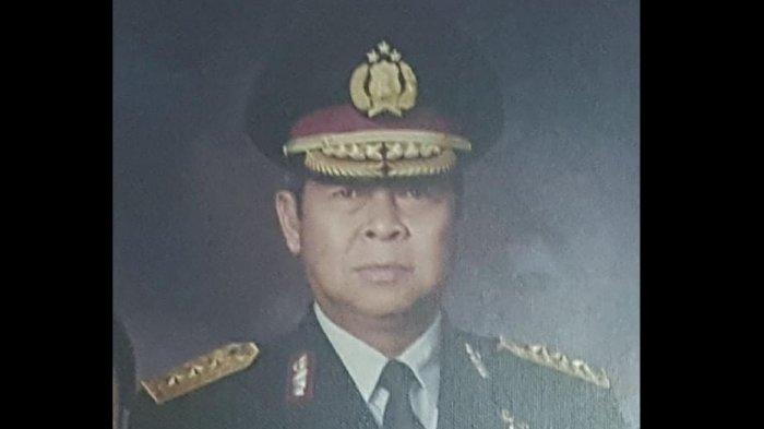 mantan-kapolda-jabar-komjen-pol-purn-dadang-garnida.jpg