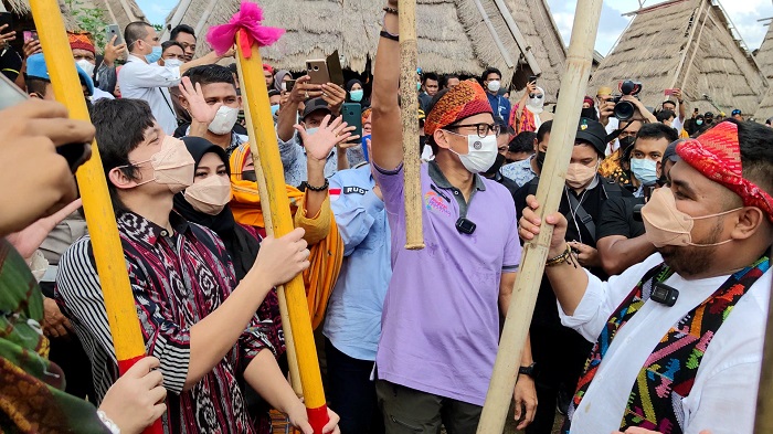 menparekraf-sandiaga-uno-minggu-1362021.jpg
