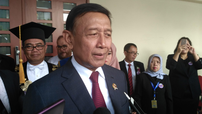 menteri-koordinator-politik-hukum-dan-keamanan-wiranto.jpg