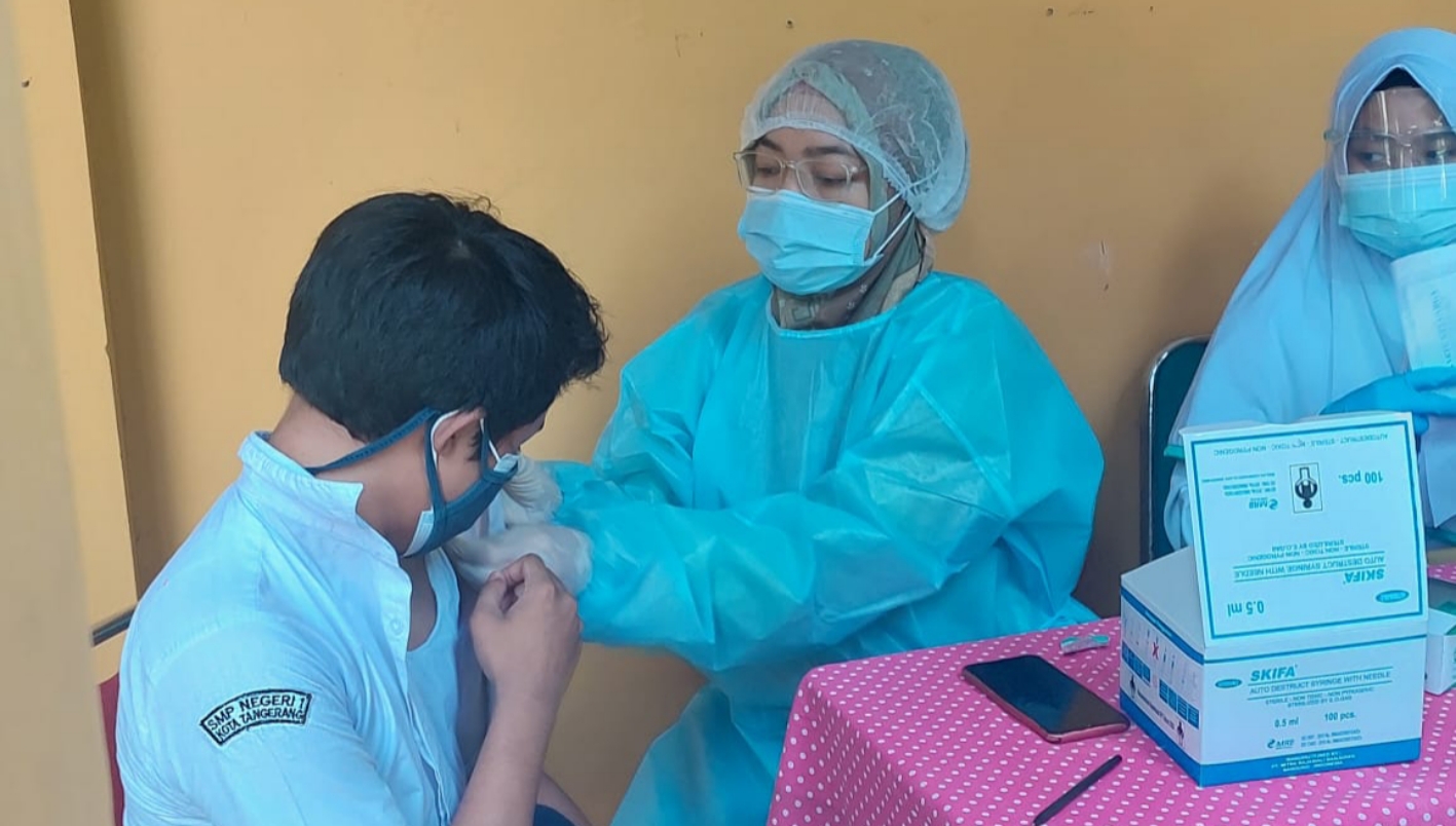 pelajar-vaksin-tgr.jpg