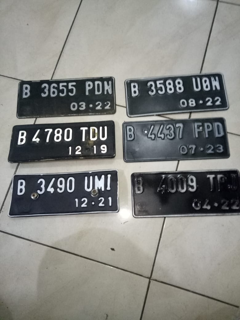 Cek 4 Warna Pelat Nomor Kendaraan Baru 2022, Ada Hijau, Merah, Putih dan Kuning