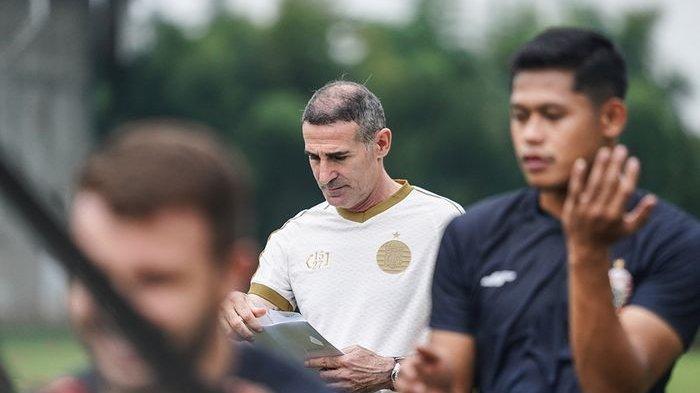pelatih-kepala-persija-jakarta-angelo-alessio.jpg