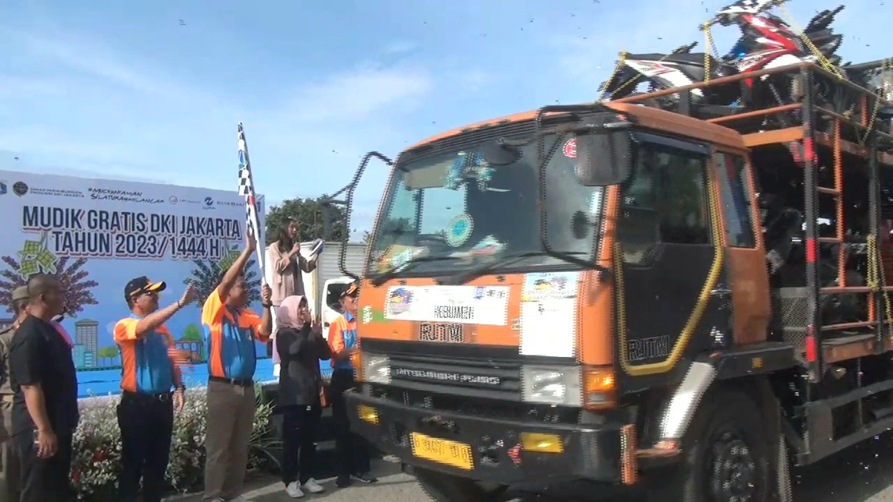 pelepasan-mudik-gratis-sepeda-motor-di-terminal-pulogadung.jpg