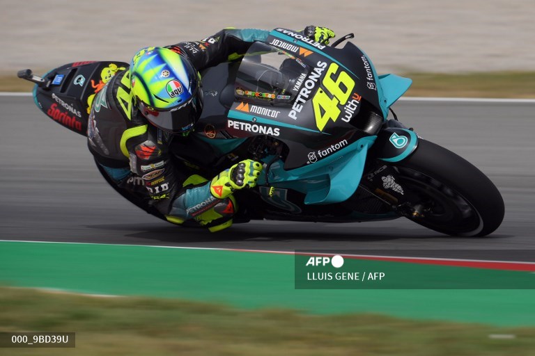 pembalap-yamaha-srt-italia-valentino-rossi-motogp-catalunya-2021.jpg