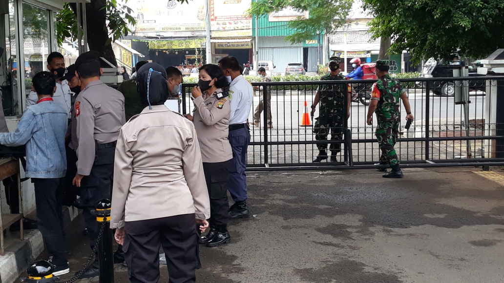 penjagaan-pn-jakarta-timur-saat-sidang-kasus-munarman.jpg