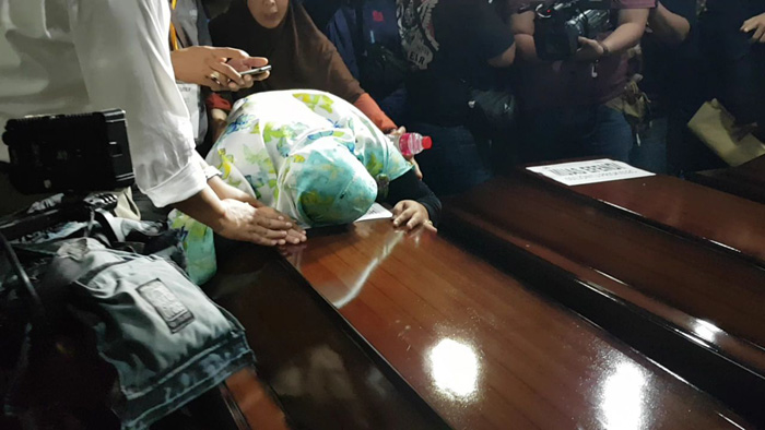 penyerahan-jenazah-korban-lion-air-pk-lqp.jpg