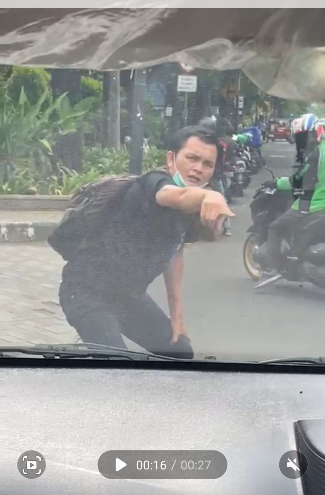 percobaan-pemerasan-bermodus-korban-tabrak-lari-di-jalan-tb-simatupang-pasar-rebo.jpg