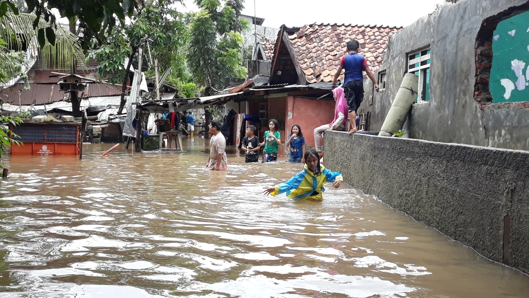 permukiman-warga-di-cipinang-melayu-banjir.jpg
