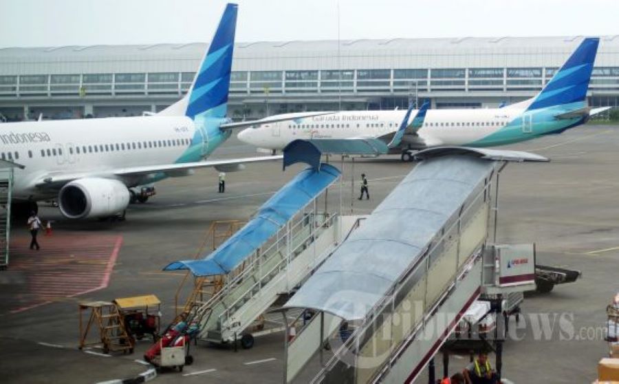 pesawat-garuda-indonesia-siap-lepas-landas-di-bandara-soekarno-hatta-kota-tangerang.jpg