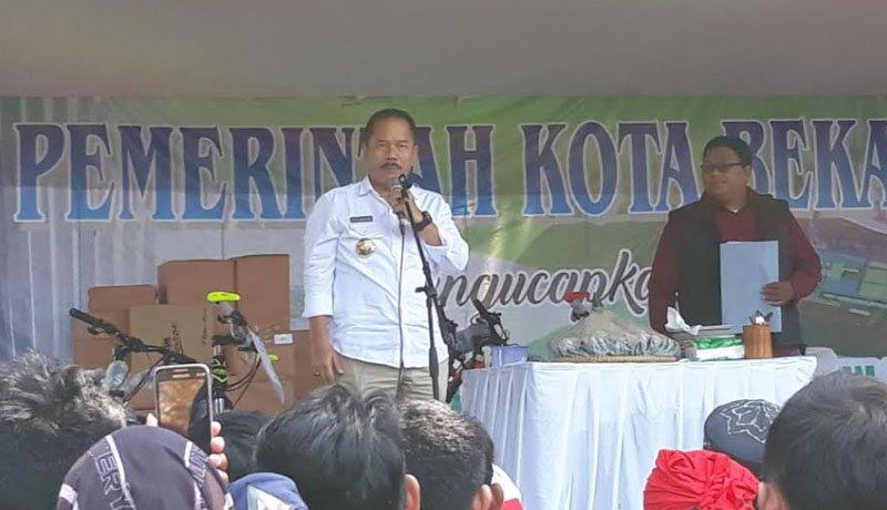 pj-wali-kota-bekasi_20180501_172202.jpg