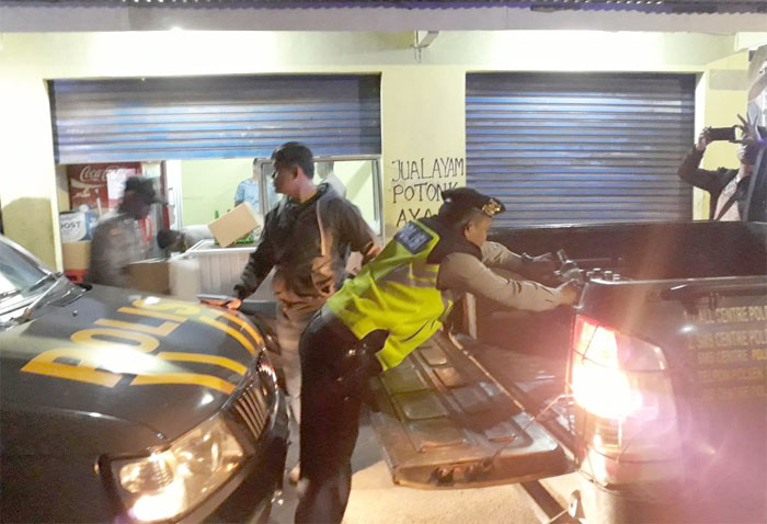 Polisi Gerebek Warung Miras di Tambun, Puluhan Botol Berhasil Diamankan