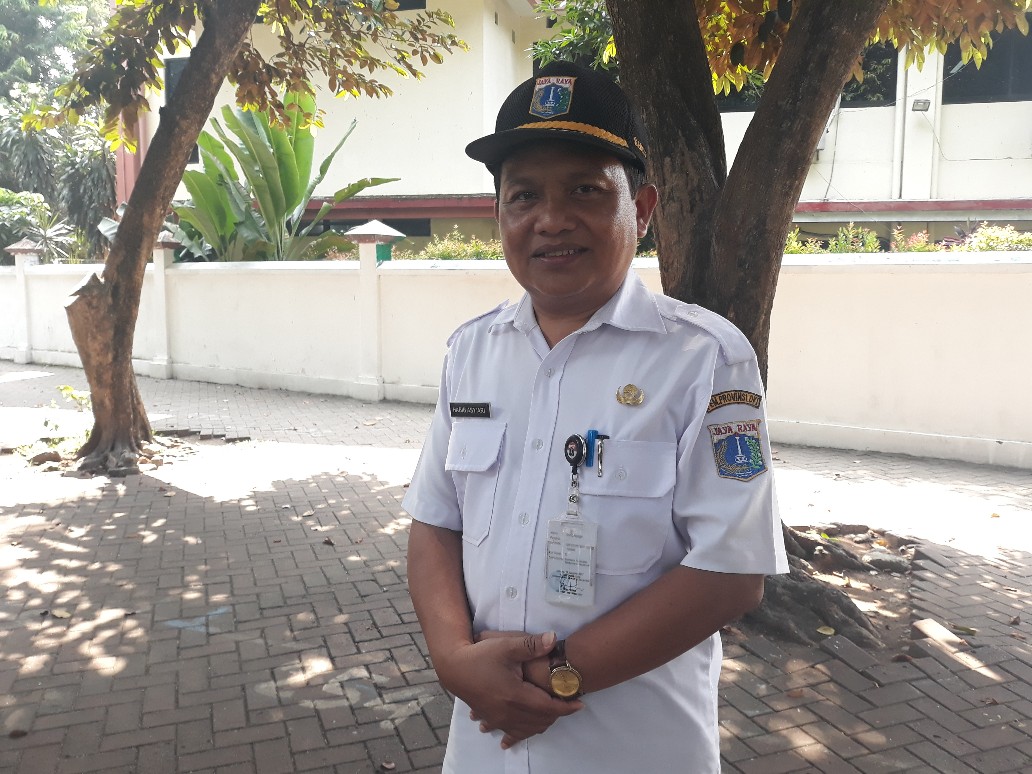 sekretaris-camat-kebayoran-lama_20180711_163354.jpg
