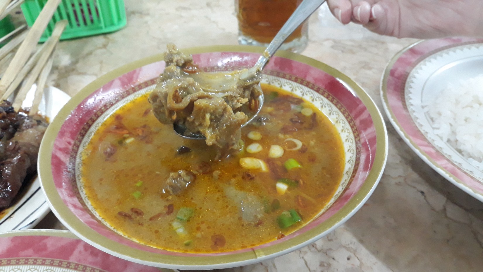 seporsi-gulai-kambing-jaya-agung-pada-rabu-2272020.jpg