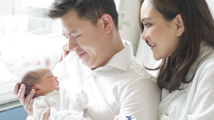 shandy-aulia-melahirkan-buah-hati-pertamanya-pada-rabu-1222020-setelah-hampir-8-tahun-penantian.jpg