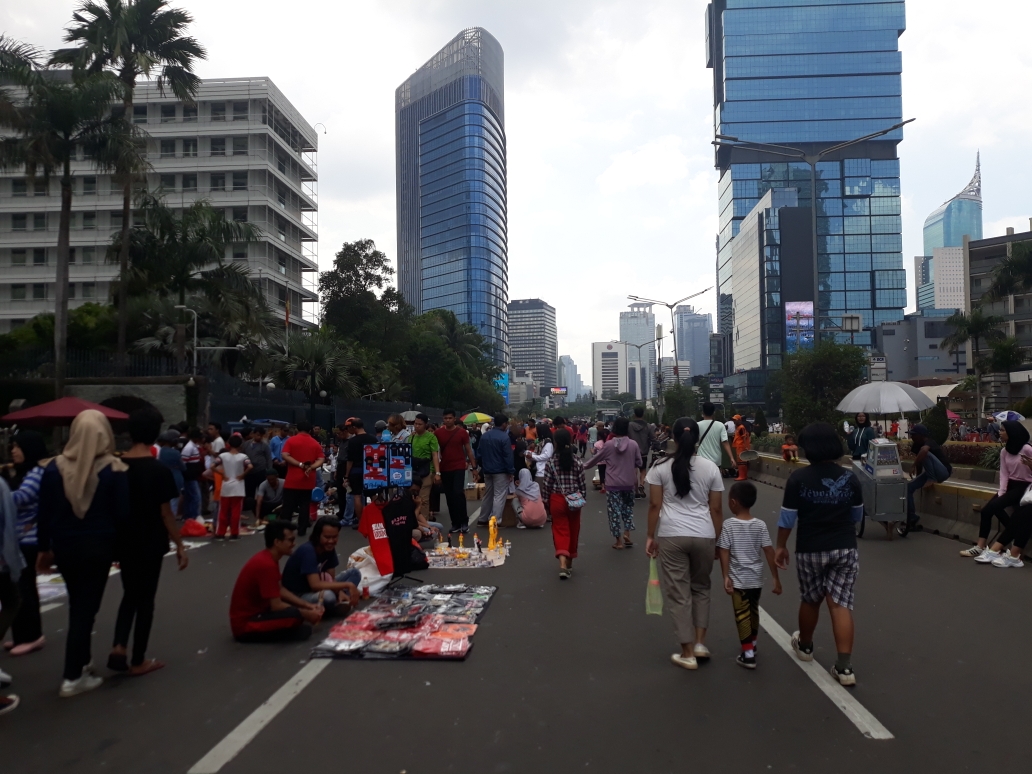 suasan-car-free-day-di-jalan-sudirman-mh-thamrin-minggu-612019.jpg