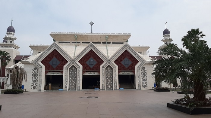 suasana-di-masjid-at-tin-562020.jpg