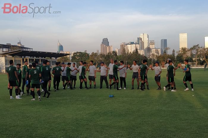 suasana-latihan-timnas-u-23-indonesia-di-lapangan-g.jpg