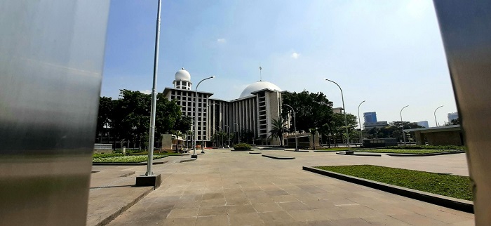 suasana-masjid-istiqlal-pada-senin-2772020.jpg