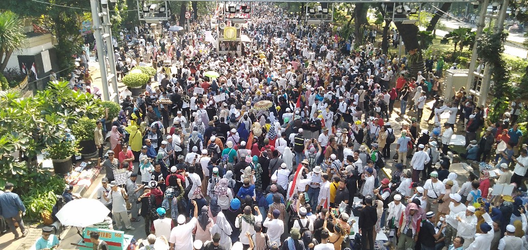suasana-massa-aksi-kamis-2762019.jpg