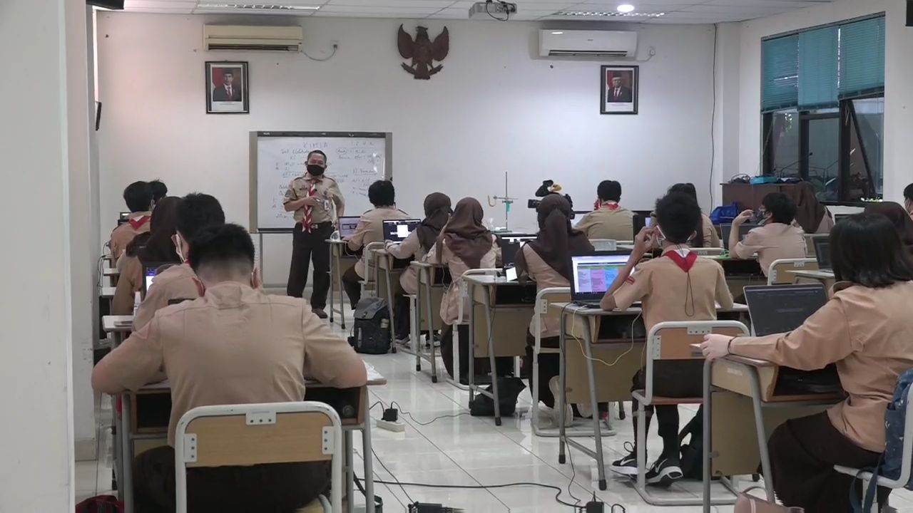 suasana-ptm-di-sman-mh-thamrin.jpg